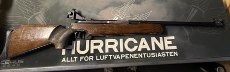 FWB 300 spricka i kolv