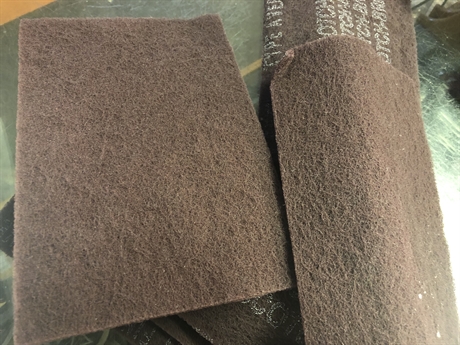 Maroon Synthetic Steel Wool Pads